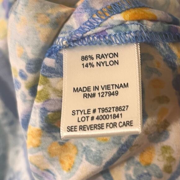 Floral & Ivy‎ Floral Tank Top Size Small - Picture 8 of 9